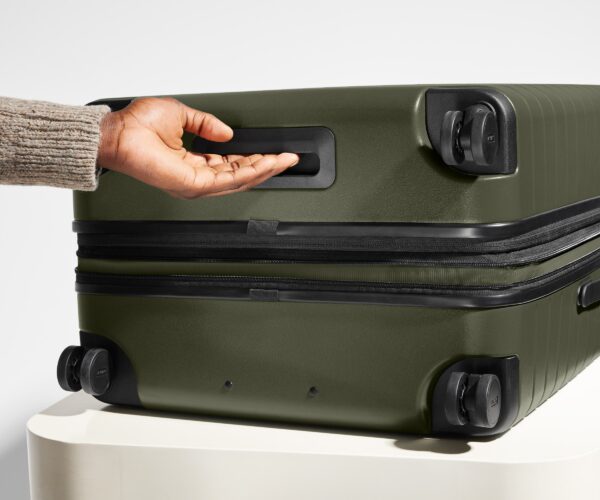 The Medium Flex in Olive Green - Image 7