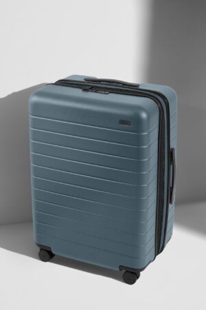 The Medium Flex in Coast Blue