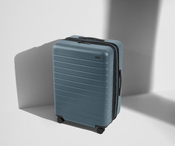 The Medium Flex in Coast Blue