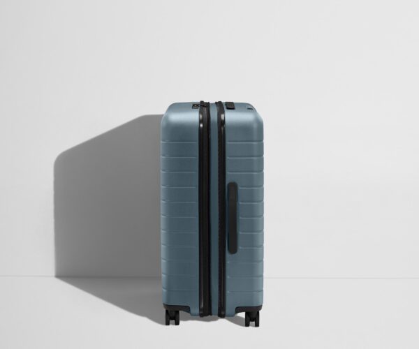 The Medium Flex in Coast Blue - Image 3