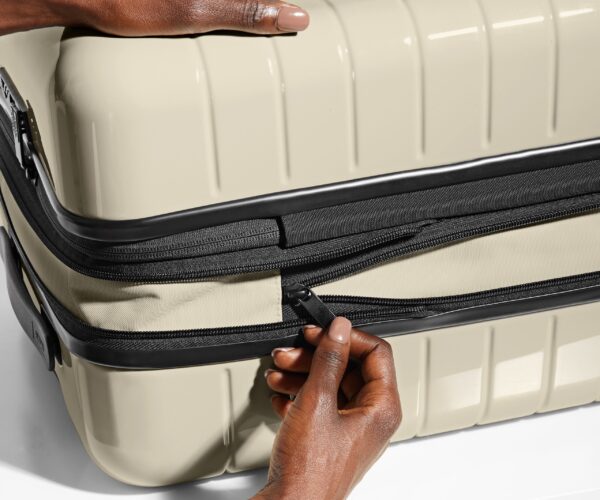 The Large Flex in Salt White (Gloss) - Image 5