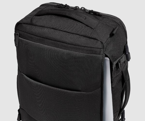 Active Convertible Backpack 25L in Jet Black - Image 4