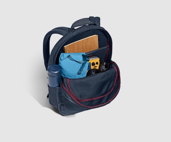 Active Backpack 26L in Navy Blue - Image 5