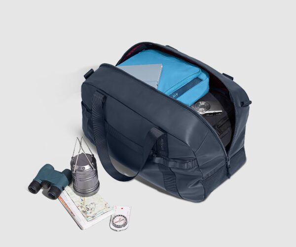 Active Duffle 40L in Navy Blue - Image 3