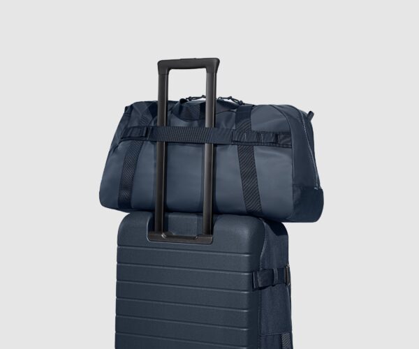 Active Duffle 40L in Navy Blue - Image 6