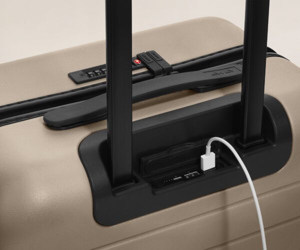 Replacement Battery in Black - Image 4