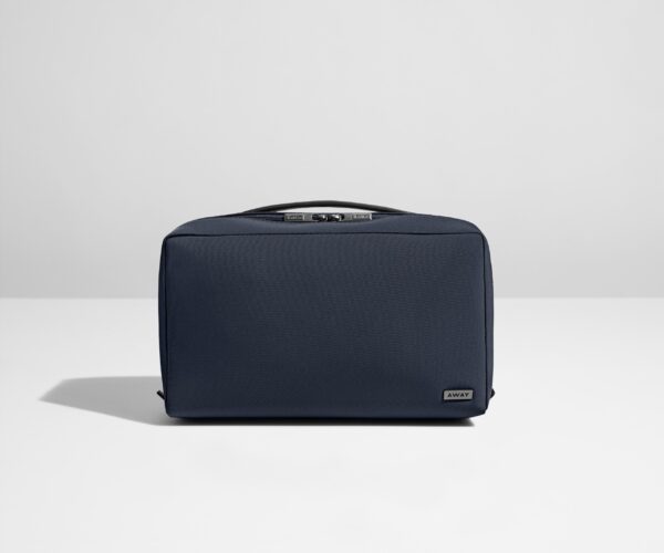 The Large Toiletry Bag in Navy Blue