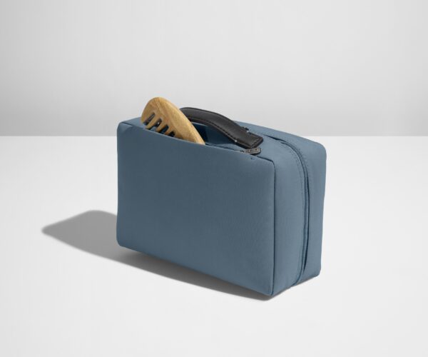 The Small Toiletry Bag in Coast Blue - Image 4