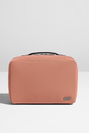 The Small Toiletry Bag in Clay Pink