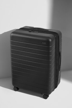 The Medium Flex in Jet Black