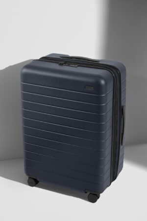 The Medium Flex in Navy Blue